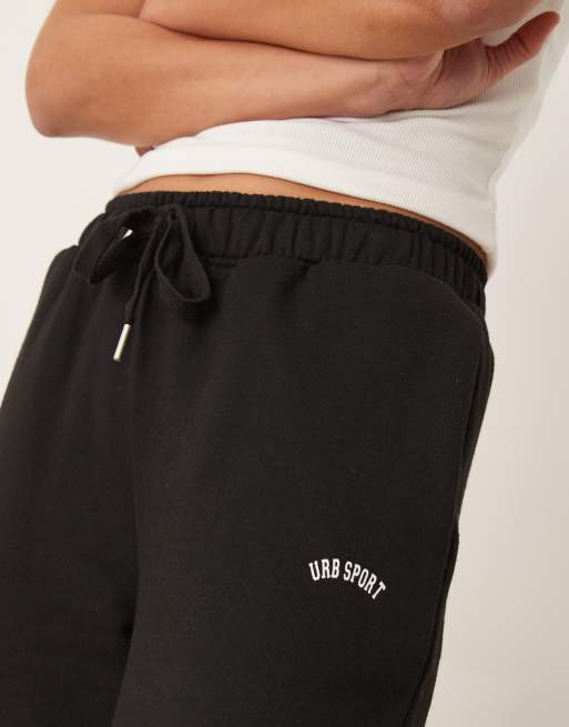 Joggers negros de pernera ancha y estilo deportivo de estar por casa de Urban Threads, 2 de 5