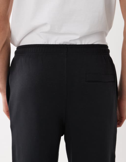 Joggers negros de pernera recta con logo de Nike Club Fleece, 4 de 5