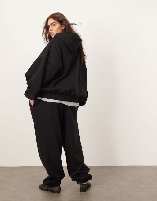 Joggers negros extragrandes con bajos ajustados de tejido grueso premium de ARRANGE Curve, 4 de 5