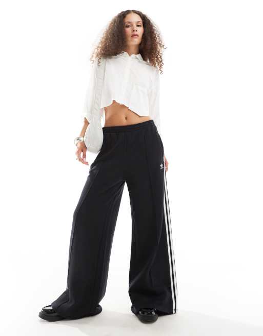Joggers negros sueltos de pernera ancha con diseño de 3 rayas de tejido de rizo de adidas Originals