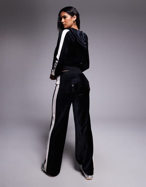 Joggers negros y blancos de pernera recta con logo y raya de Juicy Couture (parte de un conjunto), 4 de 5