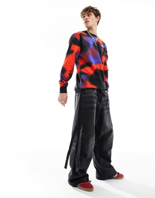 Joggers rojos extragrandes básicos con estampado marmolado de felpa Essential exclusivos en ASOS de The North Face, 2 de 4
