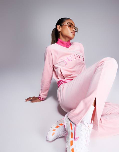 Joggers rosa pastel con diseño universitario de velour de Juicy Couture (parte de un conjunto) - view 1