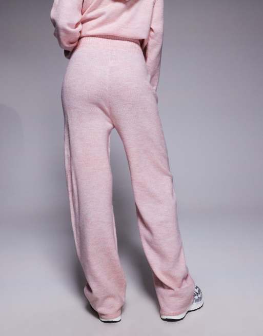 Joggers rosas de pernera ancha con gráfico universitario de punto de Weekend Collective (parte de un conjunto), 4 de 5