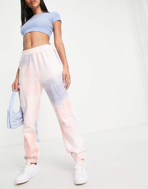 Conjunto rosa y gris con efecto tie dye de Lost Ink. | ASOS