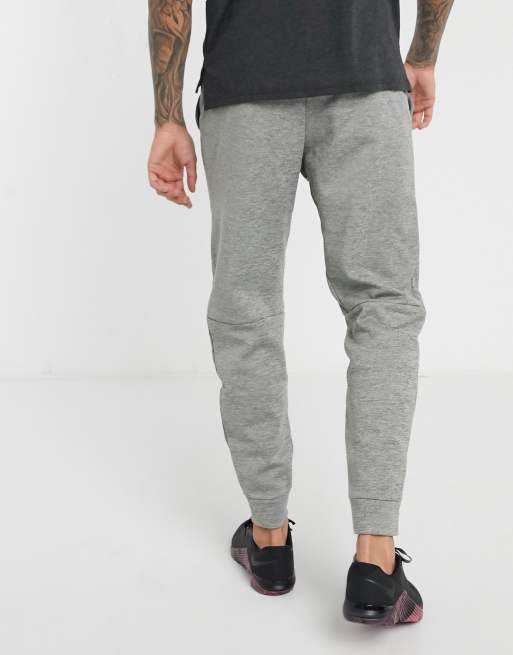Joggers tapered en gris marga de Nike Training, 2 de 4
