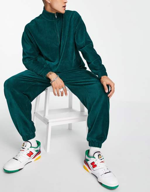 Joggers verde intenso extragrandes de velour de canalé de ASOS DESIGN (parte de un conjunto)