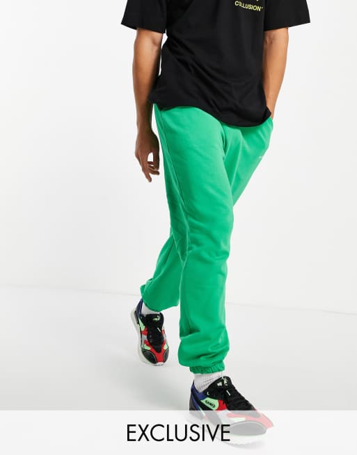 Joggers verde manzana con logo de COLLUSION