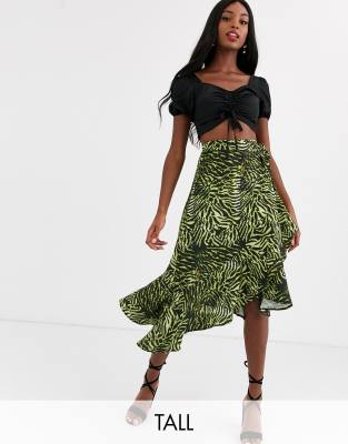 asymmetrical skirt ruffles
