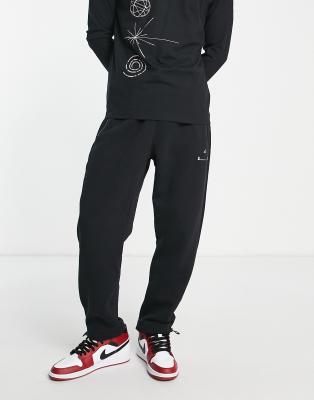 black jordan tracksuit