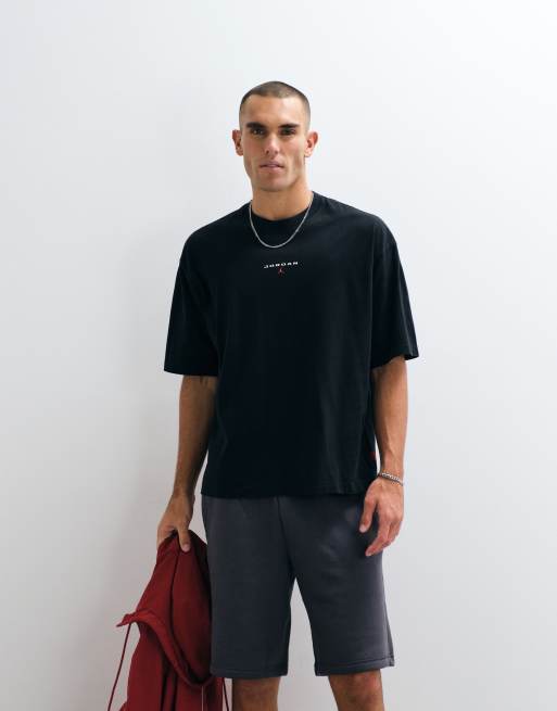 Jordan 96 oversized T-shirt med logo midt på i sort, 2 af 5