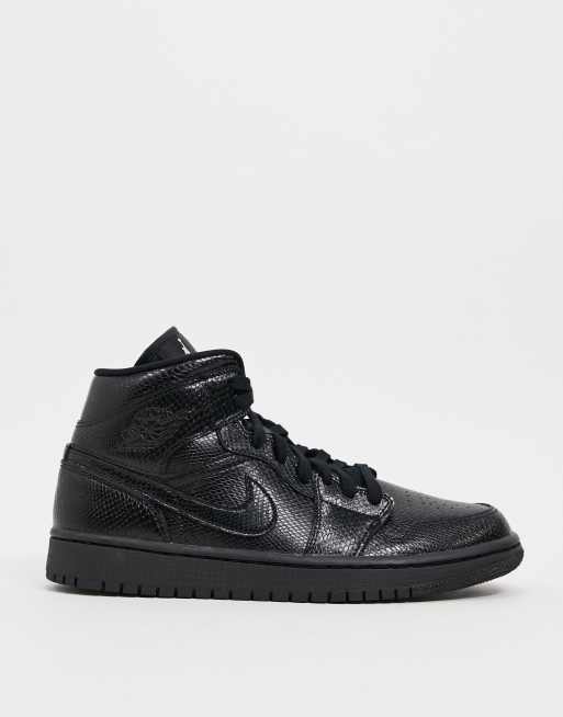 Jordan snakeskin sales black