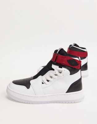 nike air jordan 1 nova sneakers in white and black