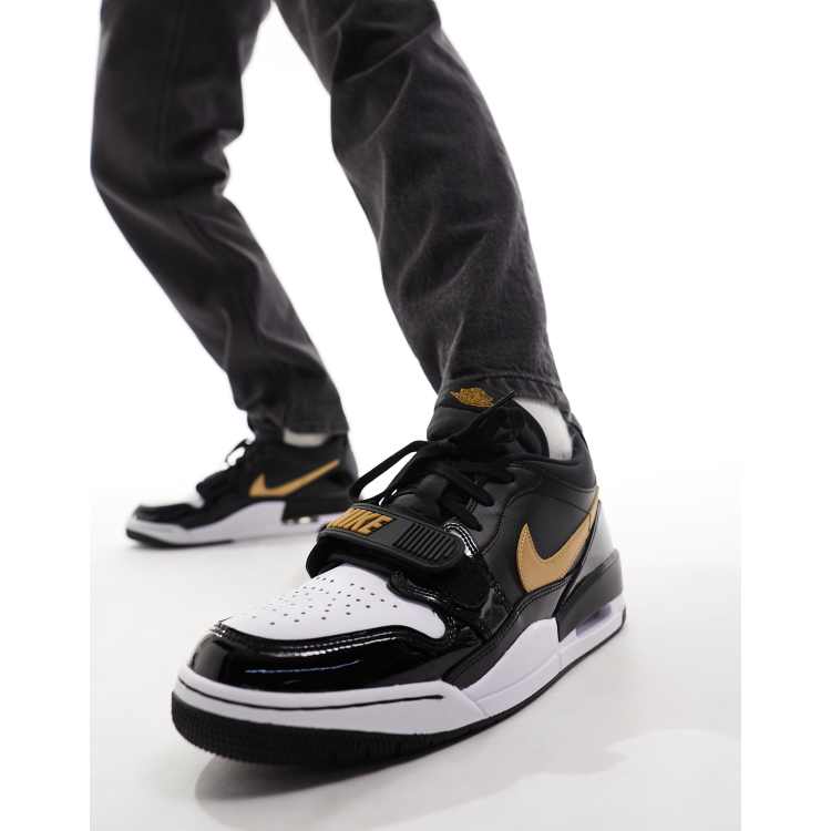 Jordan legacy 312 store black on feet