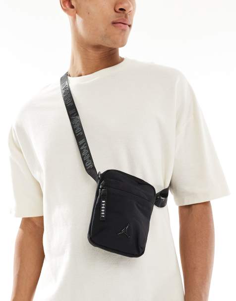 Jordan – Airborne – Festivaltasche in Schwarz - view 1