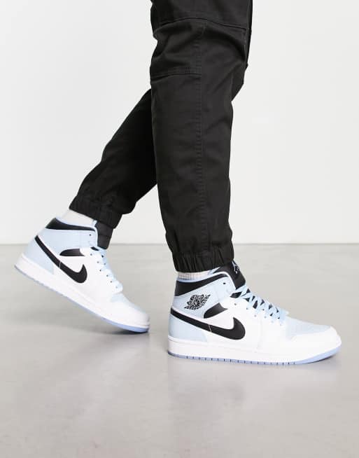 Air jordan best sale blauw wit