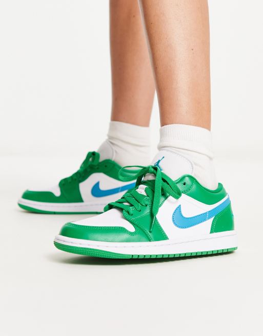 Jordan AJ1 Low trainers in lucky green