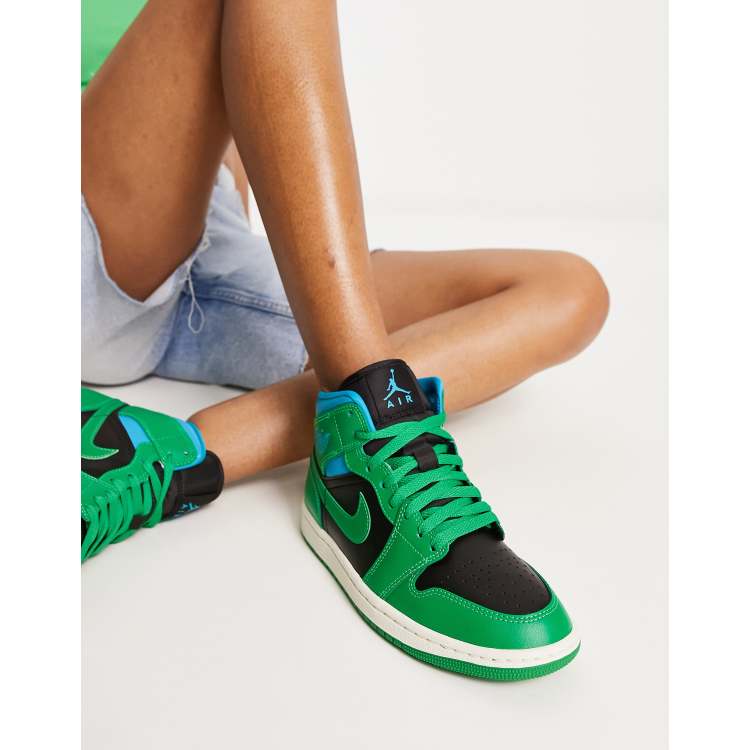 Jordan store sneakers green