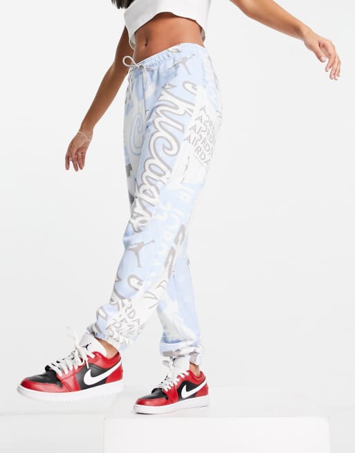 Jordan - Basketbal joggingbroek met all-over print in babyblauw