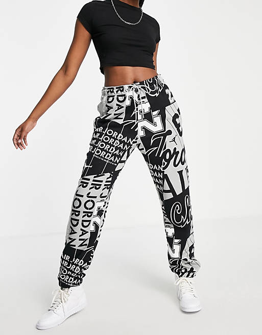 Women Jordan basketball all over print joggers in black and red 