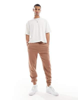 Jordan Brooklyn fleece joggers in brown φωτογραφία