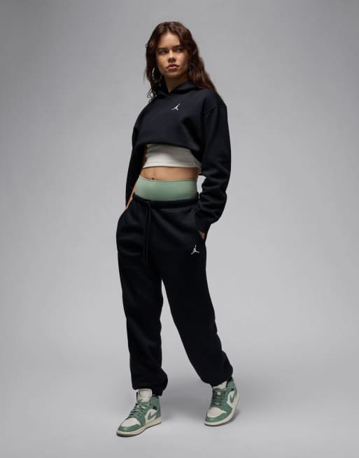 Jordan Brooklyn fleece sweatpants in black | ASOS