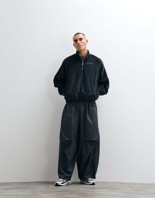 Jordan Cordjacke mit Viertelreißverschluss und Logo in Schwarz, 2 von 5