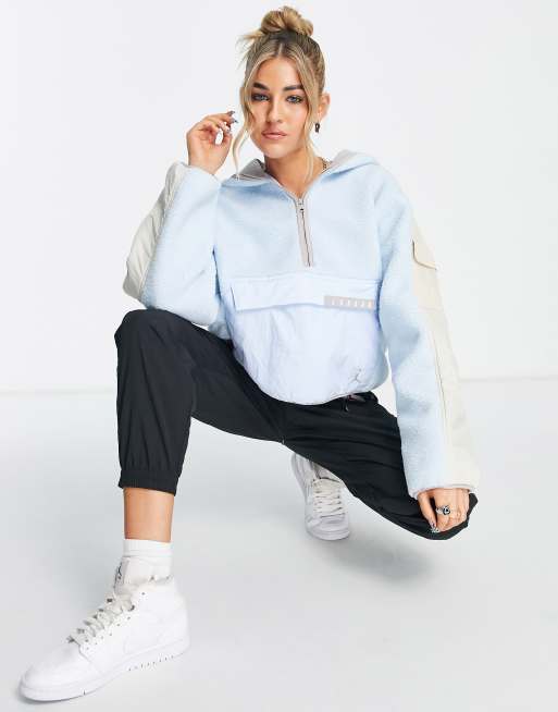 Jordan - Cozy Girl - Hættetrøje i babyblå og havrefarvet fleece, 2 af 4