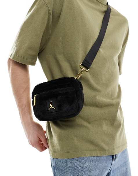 Jordan - Crossbody tas van imitatiebont in zwart - view 1