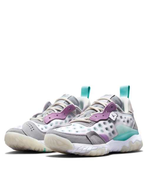 Jordan - Delta 2 - Sneakers in platinum en grijs