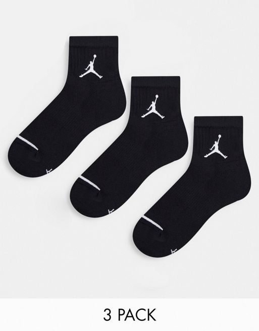 Jordan essential ankle length 3-pack socks in black | ASOS