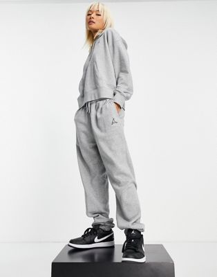 grey and white jordan sweatsuit