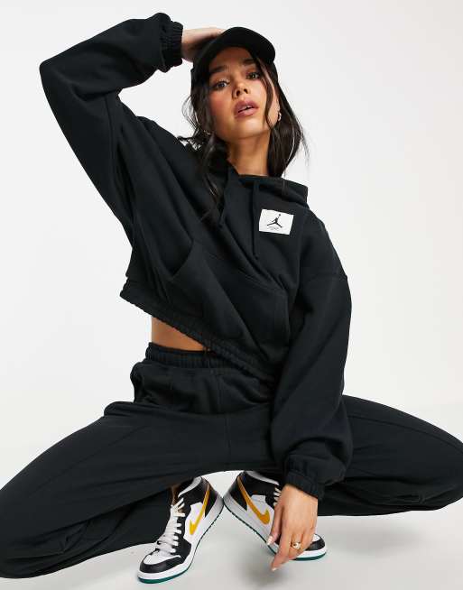 Women on sale jordan tracksuit