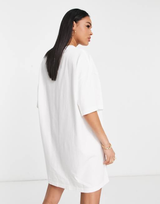 White t shirt hot sale dress near me