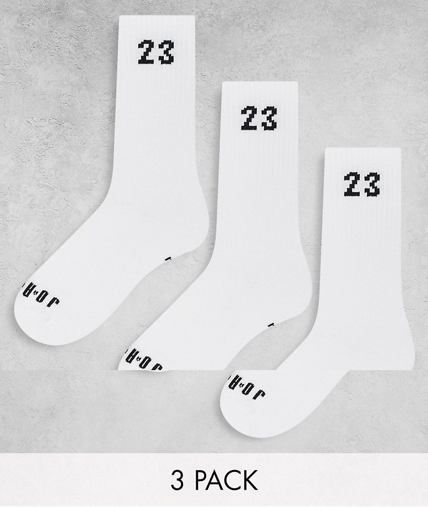 Jordan Essentials 3 pack length socks in white