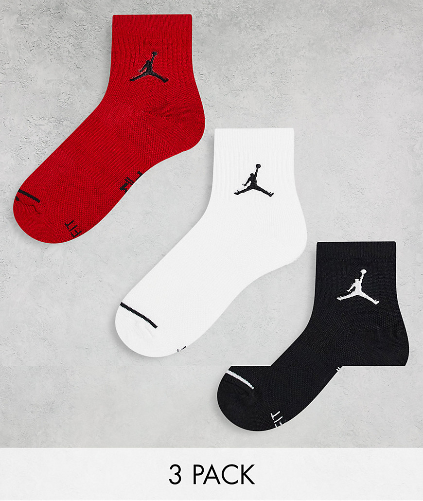 Jordan Everyday Max 3 pack ankle socks in black/white/red