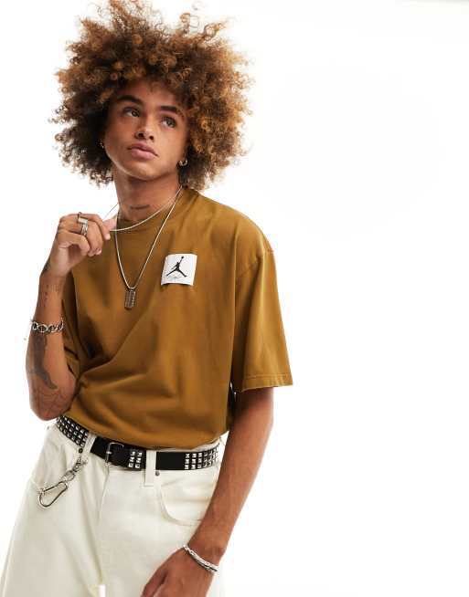 Jordan - Flight Essentials - Uniseks T-shirt in bruin 