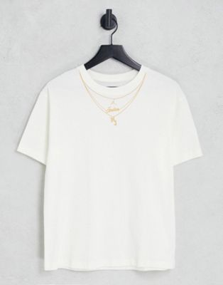 Jordan Heritage chain necklace t-shirt in off white
