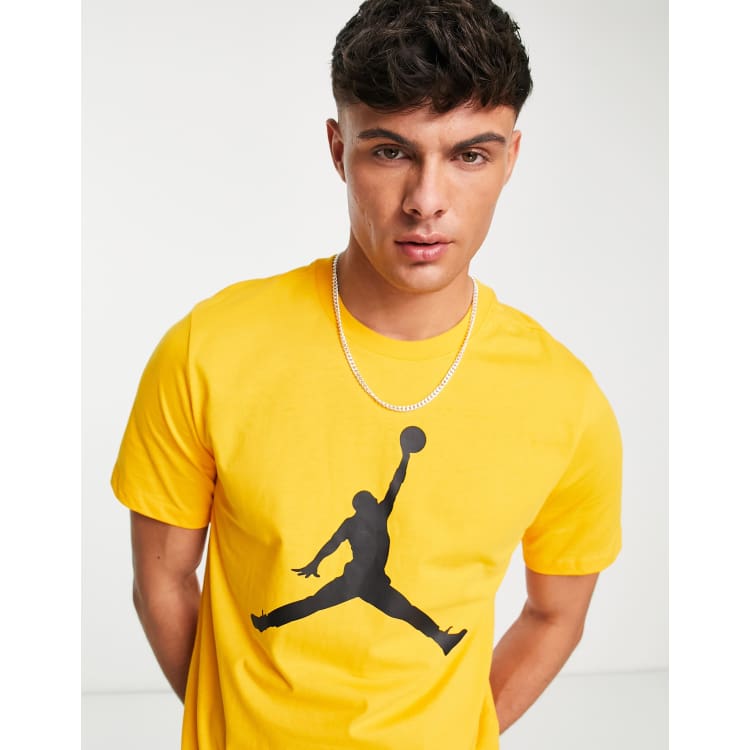 Black and yellow jordan t clearance shirts