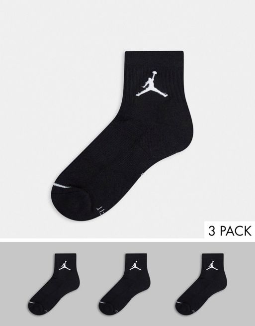 Jordan Jumpman logo 3 pack quarter socks in black | ASOS