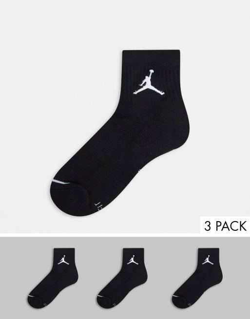 Jordan Jumpman logo 3 pack quarter socks in black | ASOS