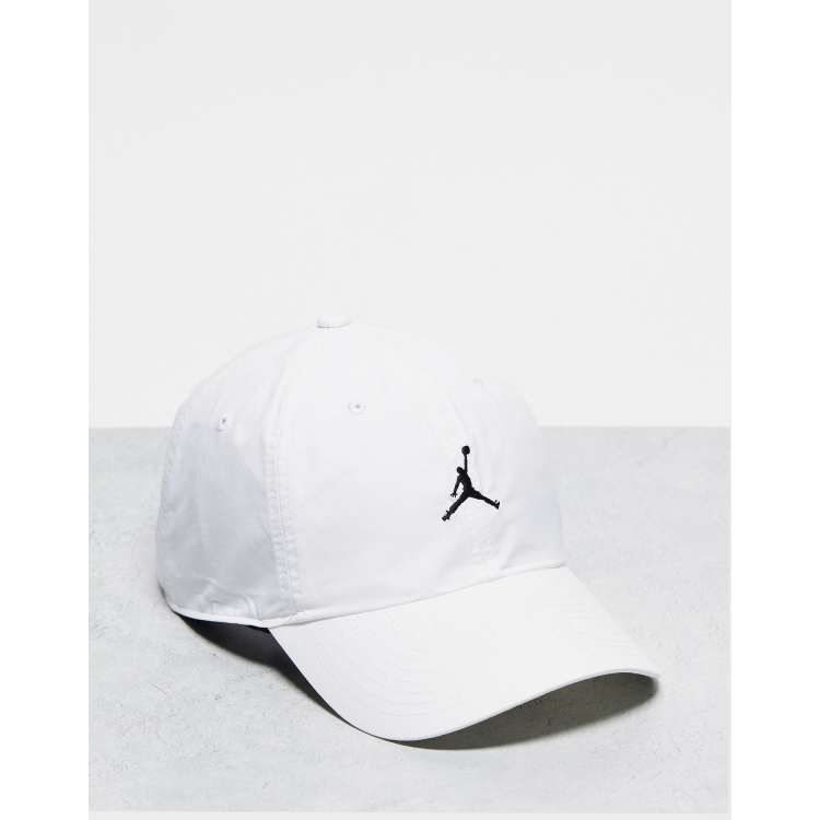 Air jordan cap store white