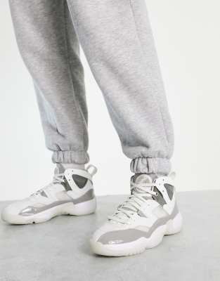 Jordan Jumpman Two Trey trainers in medium grey and summit white - ASOS Price Checker