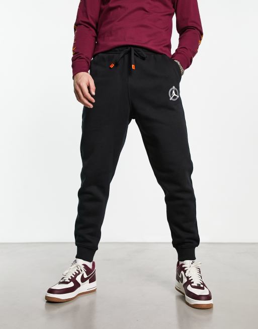 Jordan tech cheap fleece pants