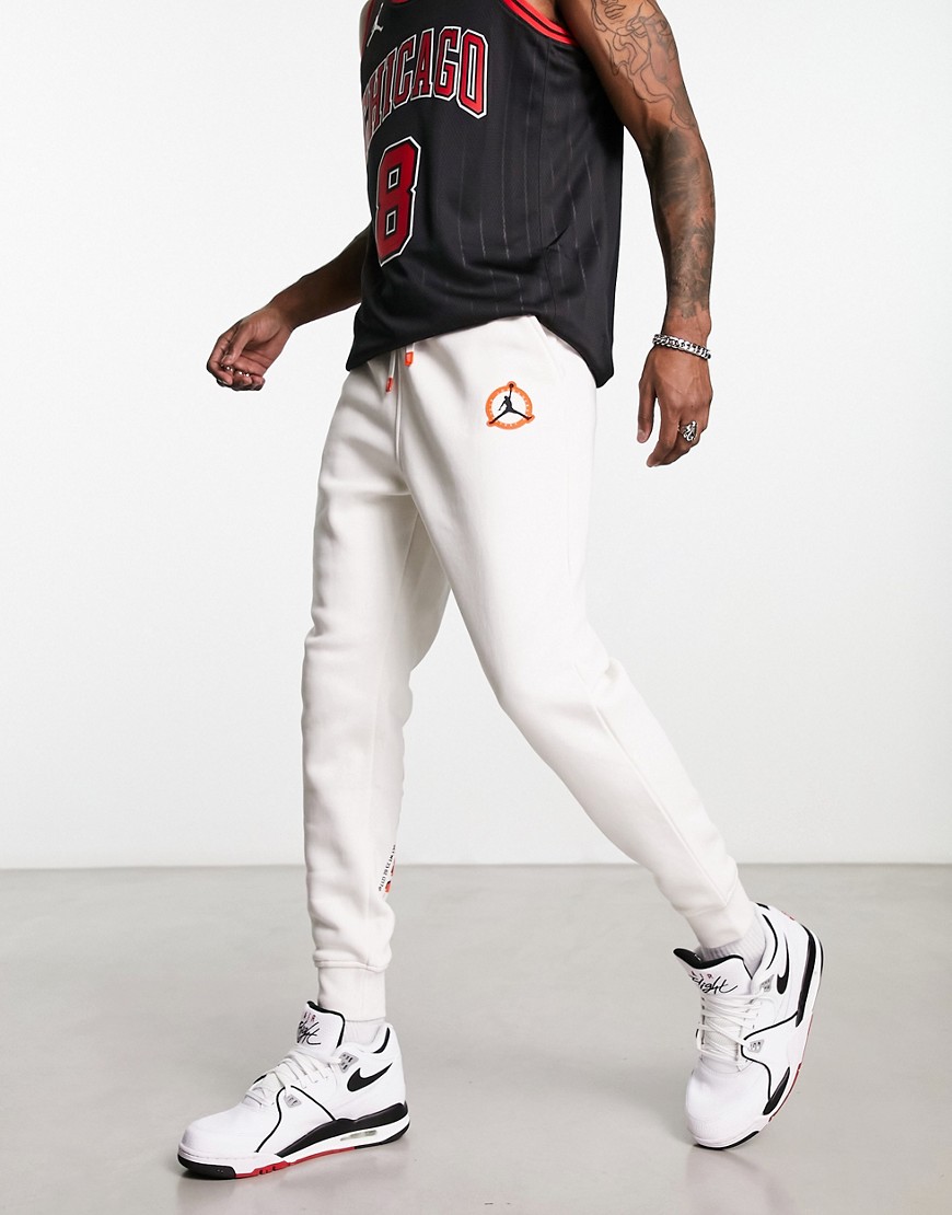 Jordan logo fleece joggers in white