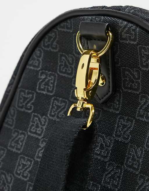 バッグ JORDAN MONOGRAM DUFFLE BAG BLACK GOLD Black Jordan Monogram Duffle Bag | JD Sports UK