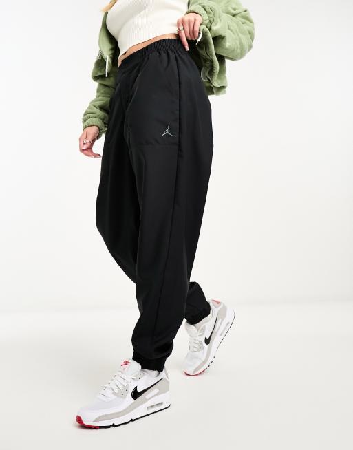 Jordan Sport Jogginghose aus Webstoff in Schwarz mit Markenlogo ASOS