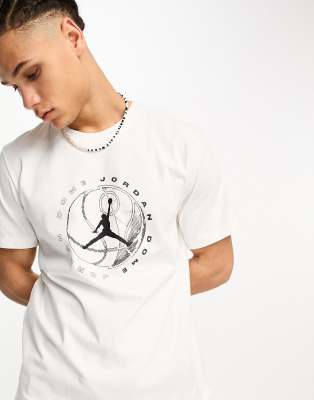 Jordan - T-shirt sportiva bianca con stampa sul davanti | ASOS