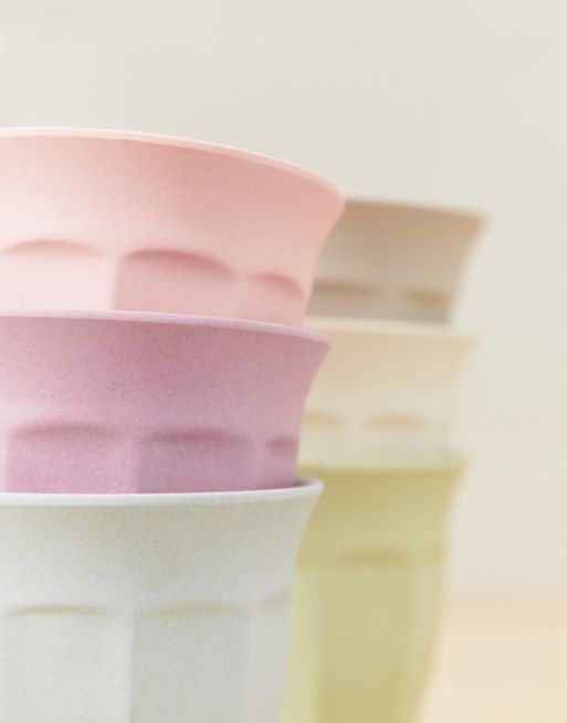 Juego de 6 tazas color pastel de bambú biodegradable de Zuperzozial | ASOS