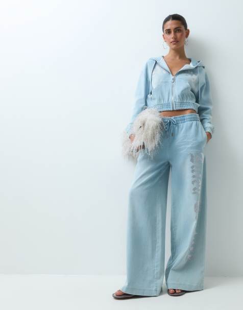 Juicy Couture - Annen - Conjunto azul denim de joggers y sudadera amplia con capucha y logo de strass efecto lavado - view 1